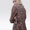 americana-recta-fluida-estampado-animal3.jpg