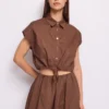 CAMISA MARRÓN POPELÍN.webp