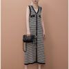vestido-tricot-largo-y-sin-mangas-de-rayas-y-abertura-frontal.jpg
