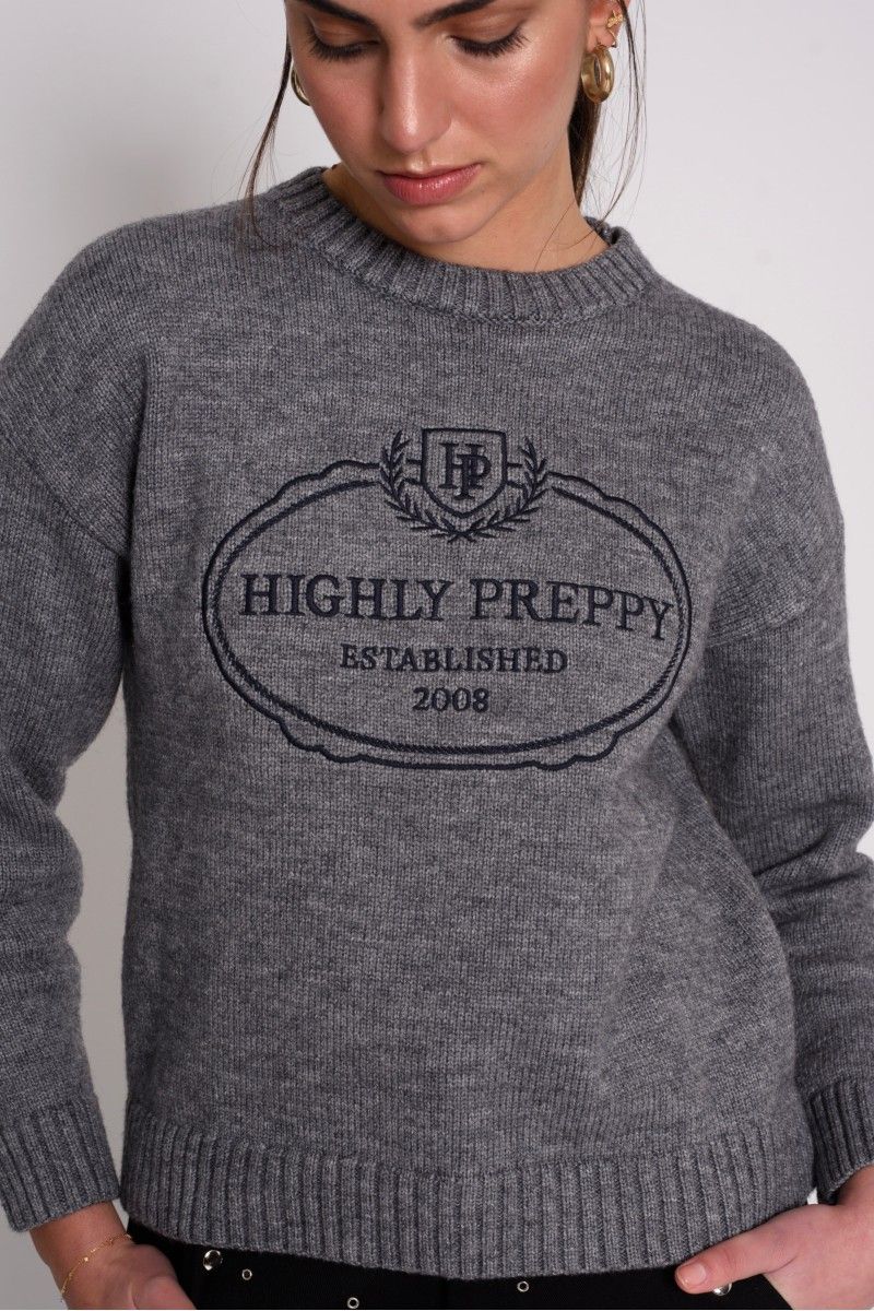 jersey-gris-bordado-highly-preppy (1).jpg