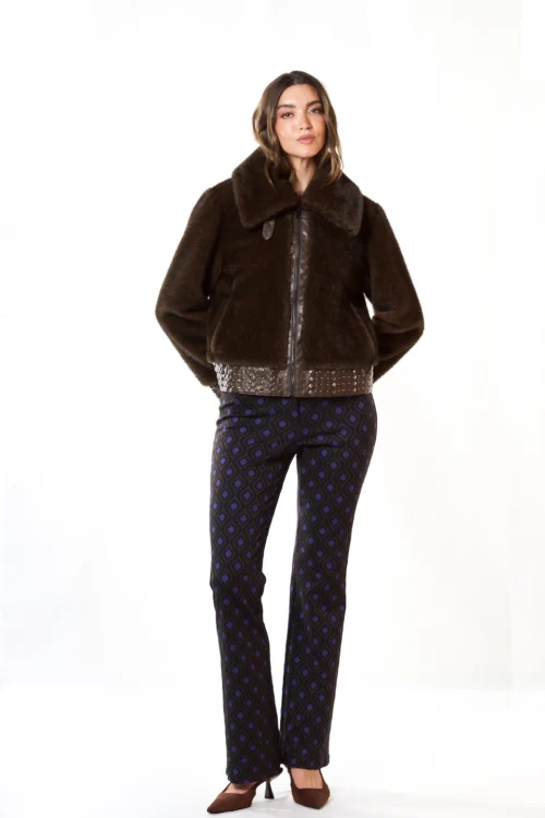 CAZADORA-A902-664-PANTALON-P156-215.1.webp