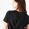 camiseta-volante-asimetrico (3).webp