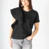 camiseta-volante-asimetrico.webp